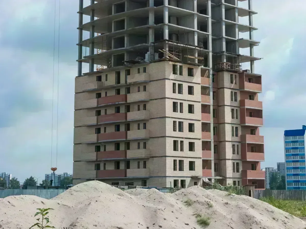 Promoción de viviendas en construcción en Málaga: calificación VPO y requisitos de la Junta